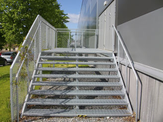 Mynd af Þrep m/hálkuvörn TH6-S  700x200mm