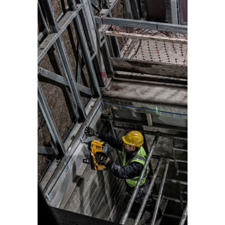 Mynd af DEWALT 18 XR Naglabyssa fyrir steypu og stál - 2 X 5.0 Ah Rafhlöður
