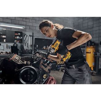 Mynd af DEWALT 18V XR Herslulykill 1/2" 812Nm - Stök vél