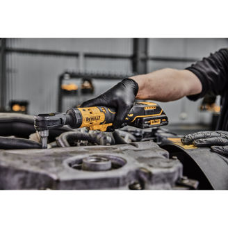 Mynd af DEWALT 18V XR Skrall 1/2" - Stök vél