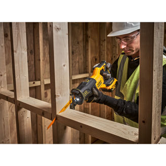 Mynd af DEWALT 18V XR Sverðsög - Stök vél