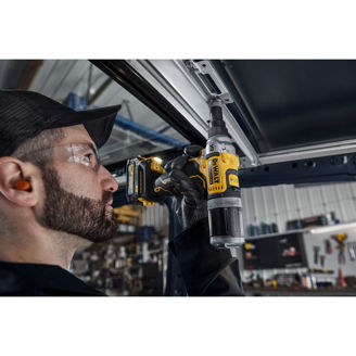 Mynd af DEWALT 18V XR Hnoðbyssa f. 4,8-6,4mm hnoð - Stök vél í tösku