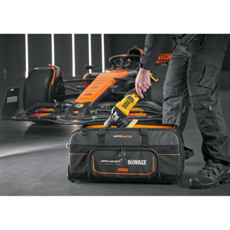 Mynd af Dewalt pro 28" duffle taska McLaren edition
